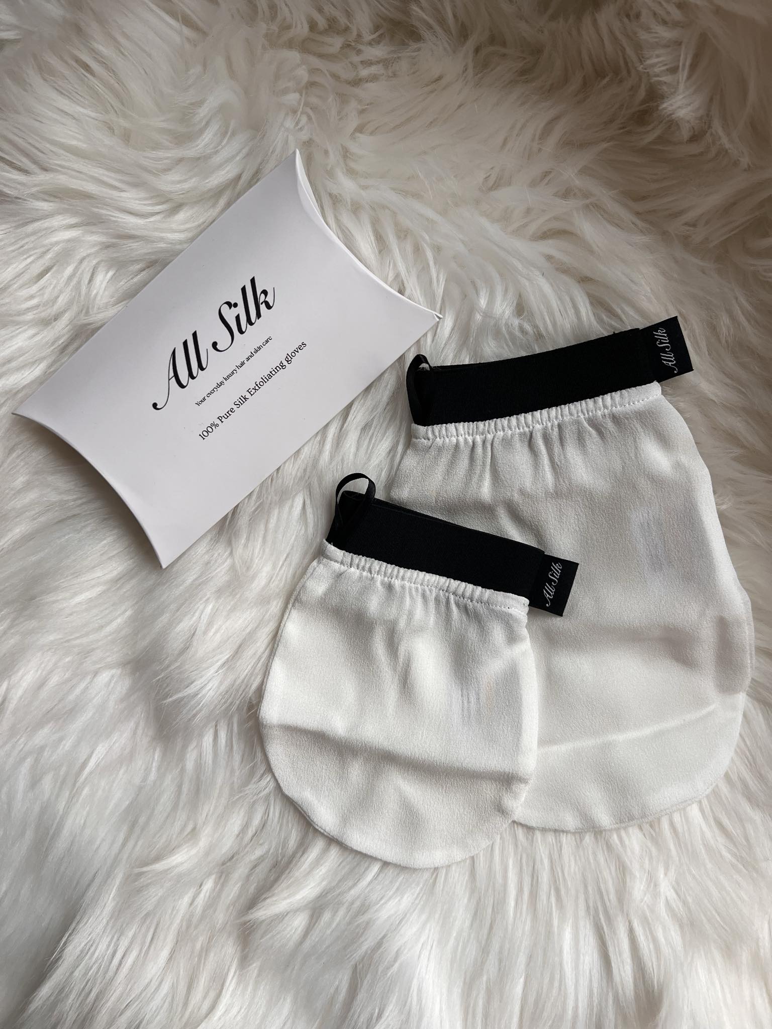 Pure Silk Exfoliating Gloves (set of 2) All Silk Mauritius